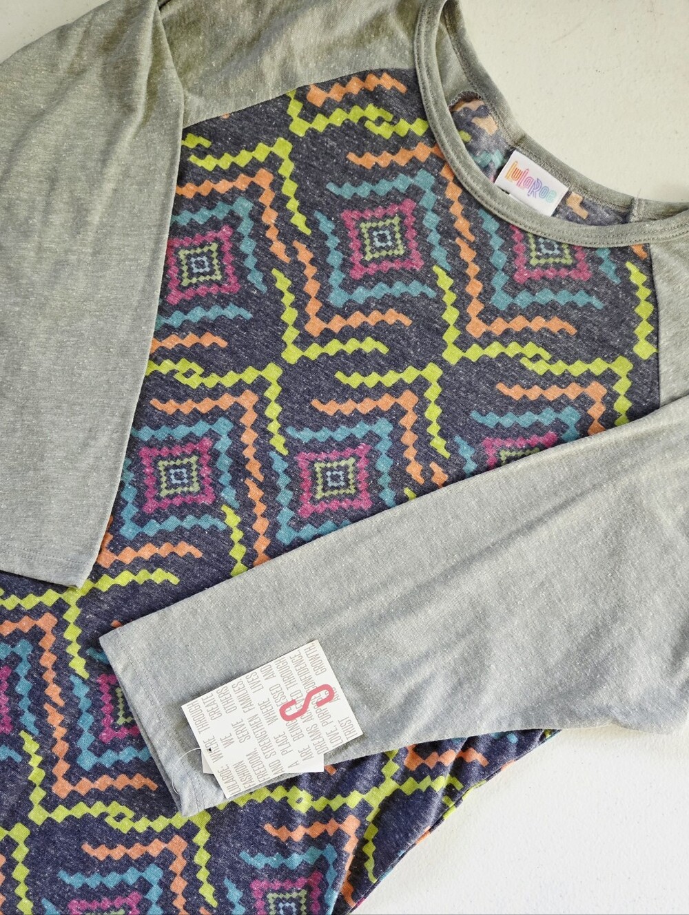 NWT LuLaRoe Randy Raglan Tee – Neon Aztec Geometric Geometric Print (Size S)